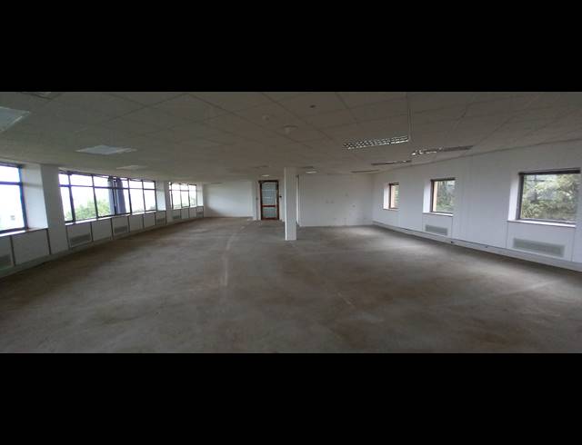 364M² OFFICE TO LET IN WOODMEAD